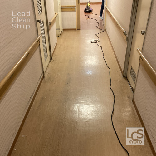 大阪市の福祉施設さま床・洗浄前